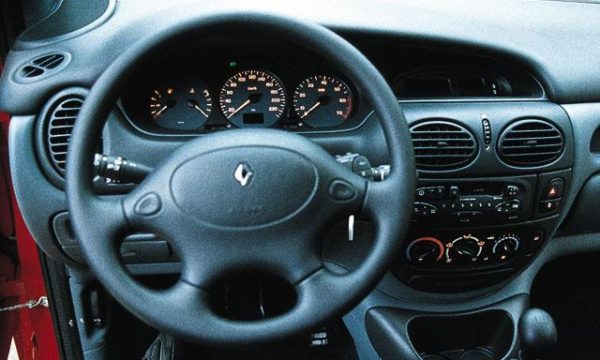 Auto dell’anno 1997 – RENAULT MEGANE SCENIC