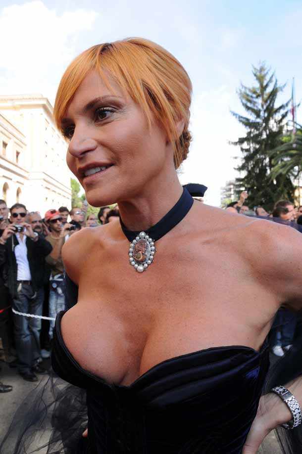 ROMA - CASTING DEL PROGRAMMA X FACTOR PRESSO IL GRAND HOTEL CARPEGNA - SIMONA VENTURA