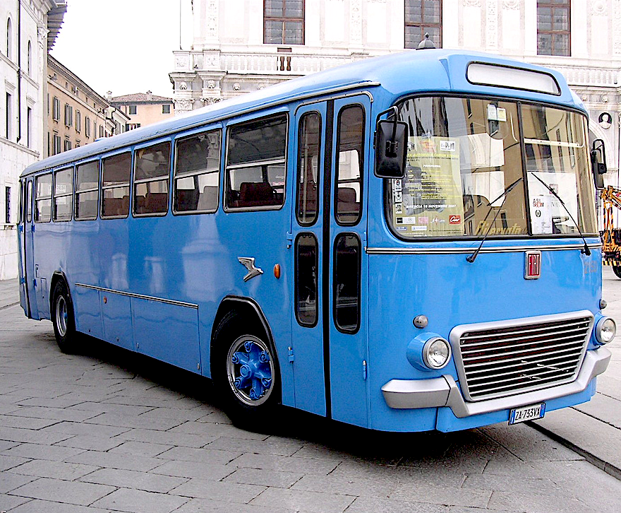 Fiat 306/3 Autobus Interurbano Cansa Salerno 1962 EDICOLA 1:43 AUTDALMONCOLL001
