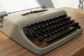 Macchina da Scrivere OLIVETTI LETTERA 22 - (Anni '50)